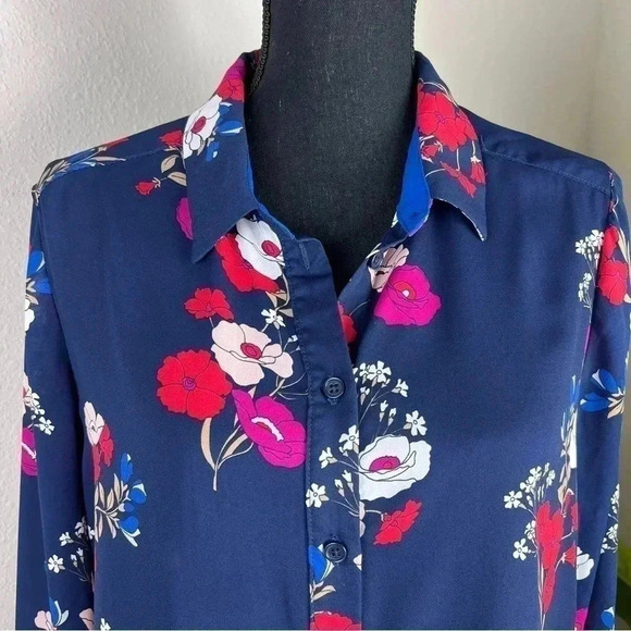 Sugar Pop Women’s Floral loose fitting button down blouse Size XXL - Picture 2 of 9